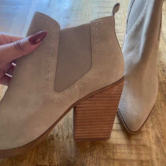 Marc Fisher heeled block heel Chelsea ankle boots NEW NO BOX 9.5 9 1/2 - Picture 5 of 7